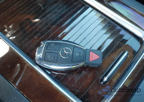 2014 Mercedes-Benz Glk 350 z USA, uszkodzony, nr VIN WDCGG5HB5EG332733